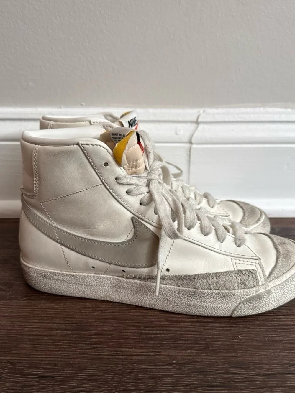 Nike Women's High-Top Sneakers in White and Light Gray